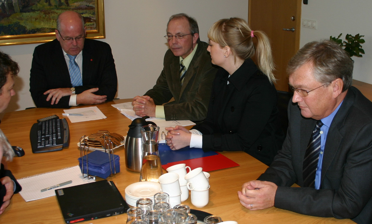 Frá fyrsta fundi flugráðs með nýjum formanni í október 2007
