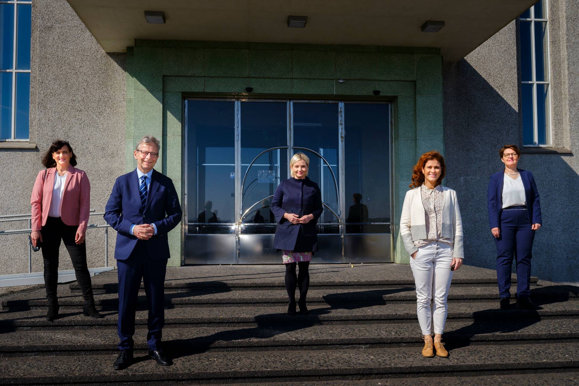 Frá vinstri: Sigríður Ingvarsdóttir, Jón Atli Benediktsson, Lilja D. Alfreðsdóttir, Þórdís Kolbrún Reykfjörð Gylfadóttir og Kolbrún Þ. Pálsdóttir. - mynd