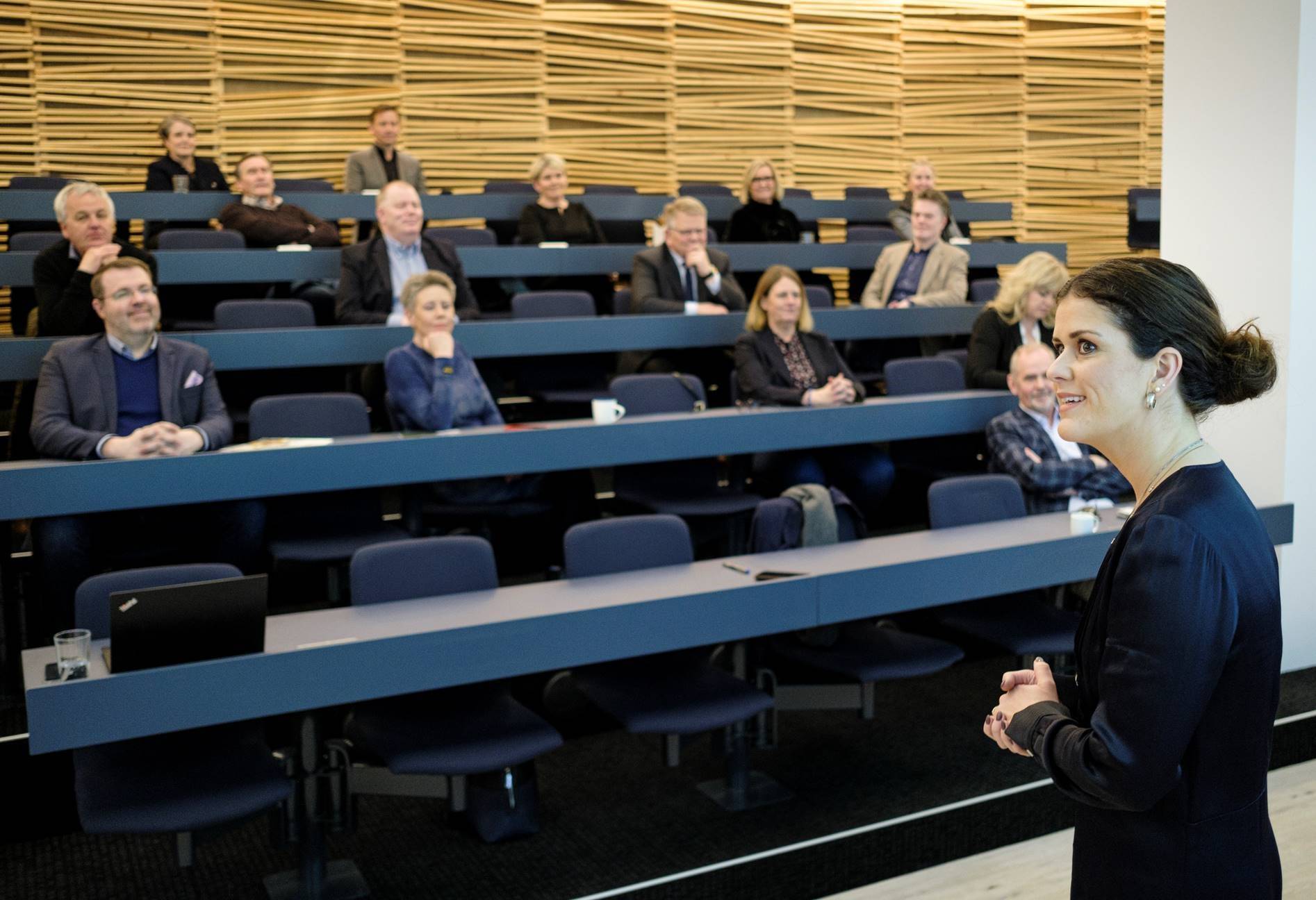 Þórdís Kolbrún Reykfjörð Gylfadóttir, ferðamálaráðherra, stýrði lokafundi Stjórnstöðvar ferðamála - mynd