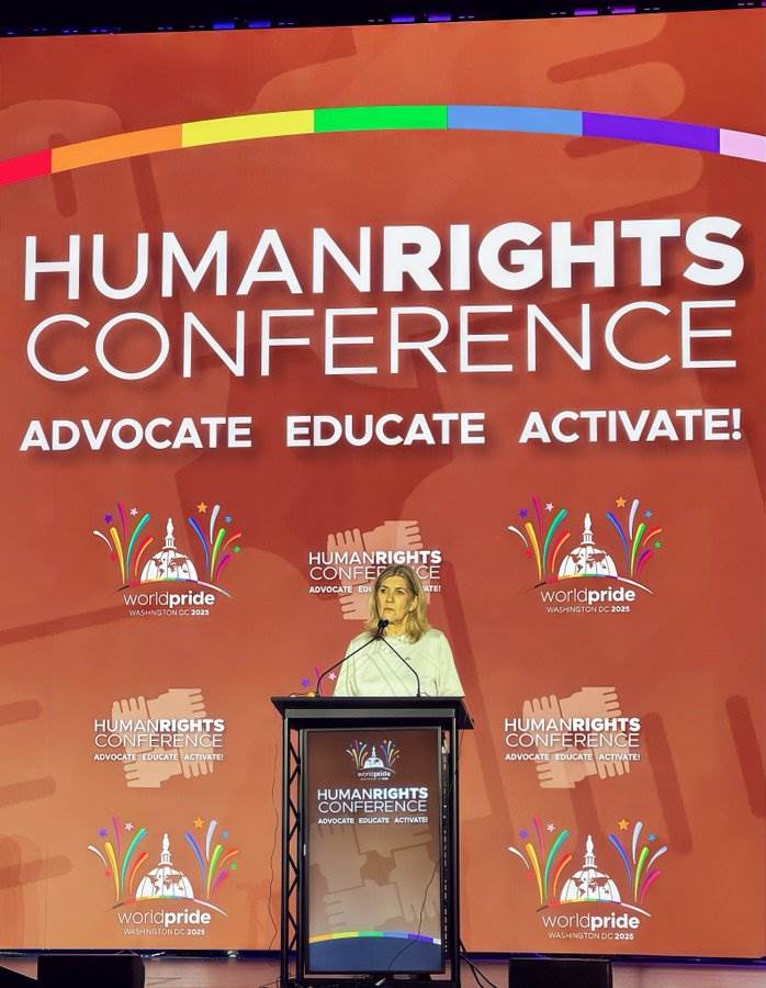 Hanna Katrín Friðriksson atvinnuvegaráðherra heldur erindi á mannréttindaráðstefnu World Pride í Washington DC - mynd