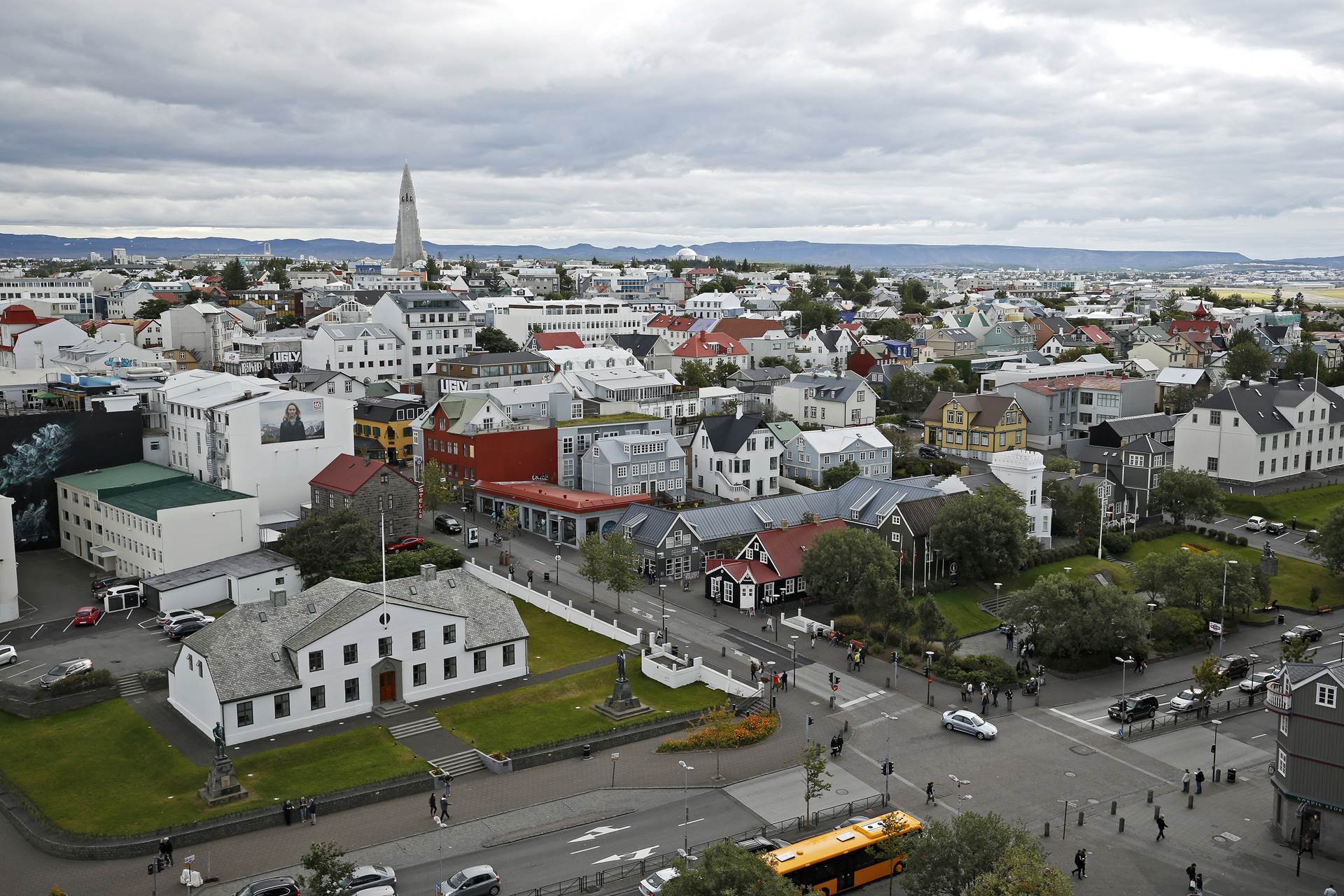 Vegna umræðu um launakjör þjóðkjörinna fulltrúa og æðstu embættismanna ríkisins  - mynd