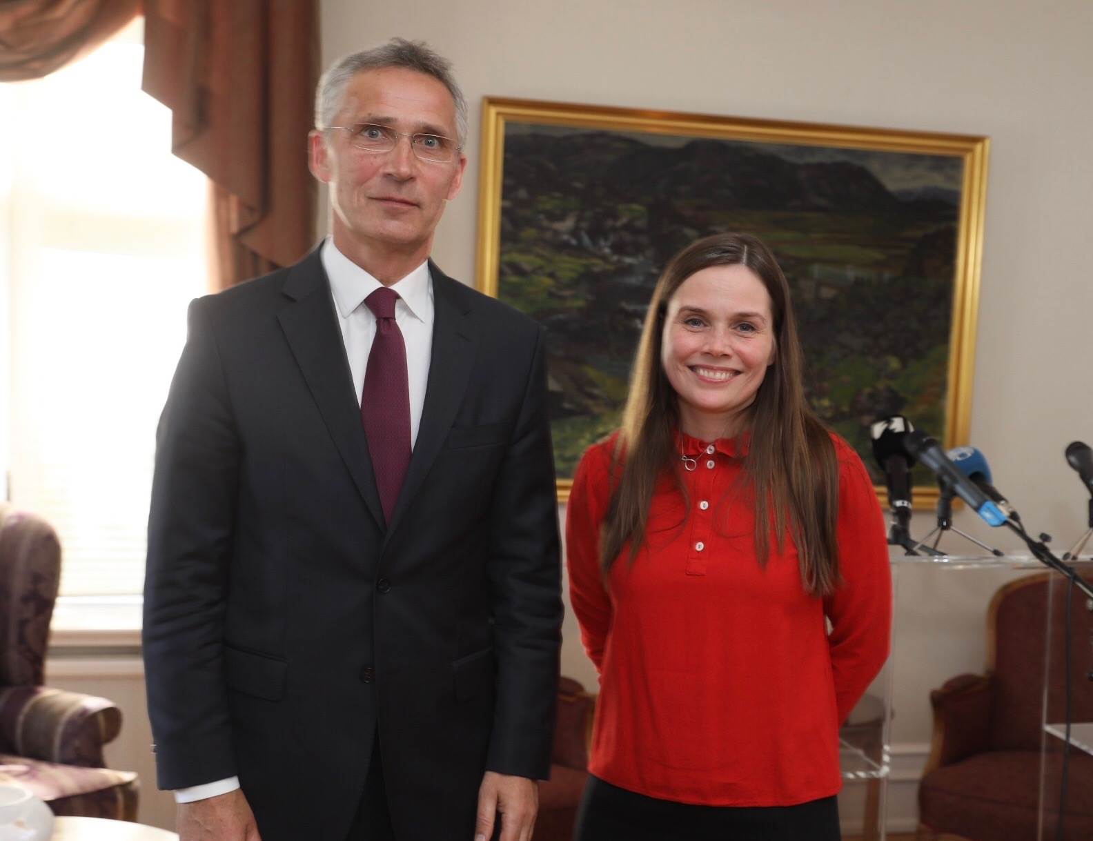 Katrín Jakobsdóttir forsætisráðherra og Jens Stoltenberg framkvæmdastjóri Atlandshafsbandalagsins - mynd