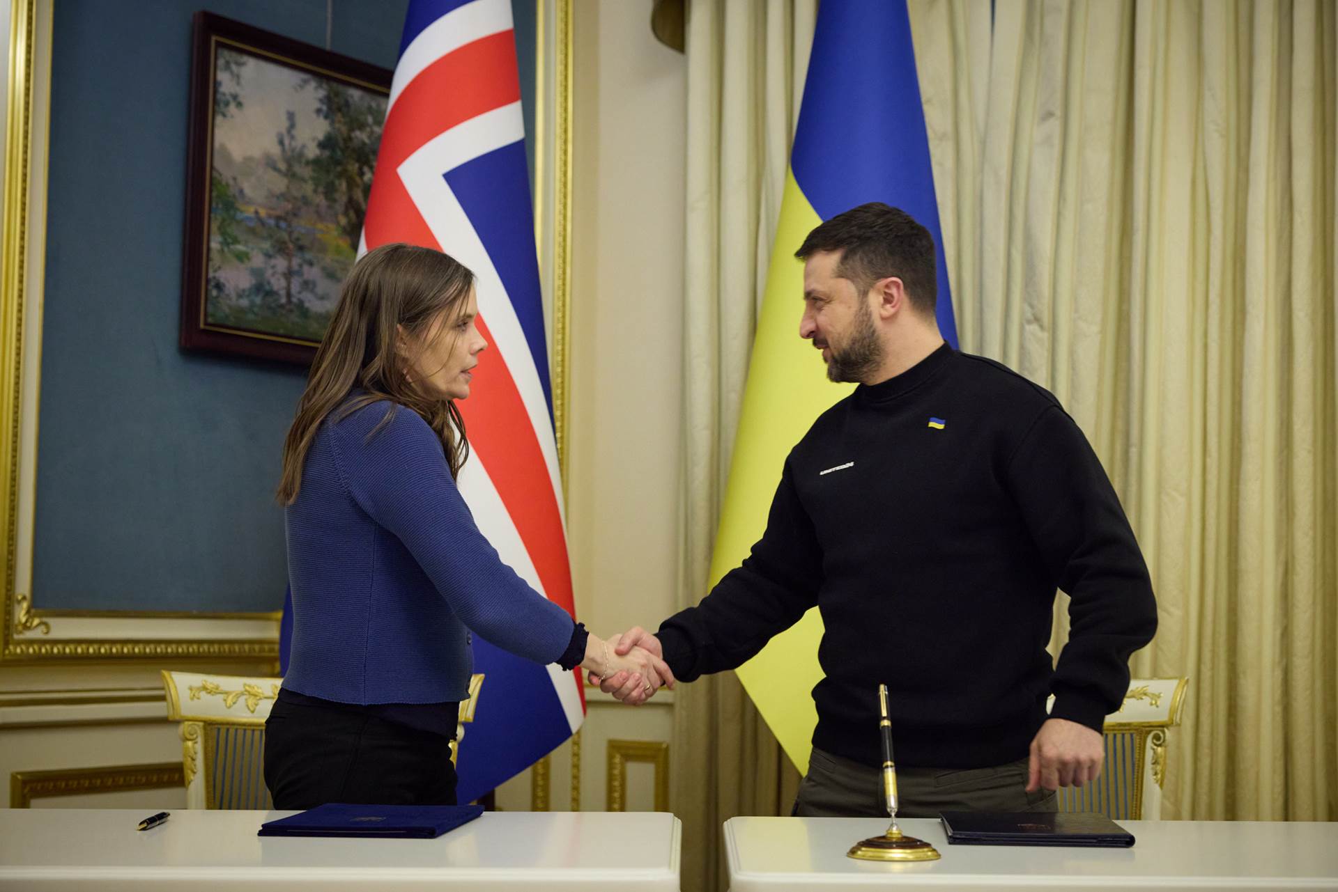 Katrín Jakobsdóttir forsætisráðherra og Volodomyr Zelensky, forseti Úkraínu. - mynd