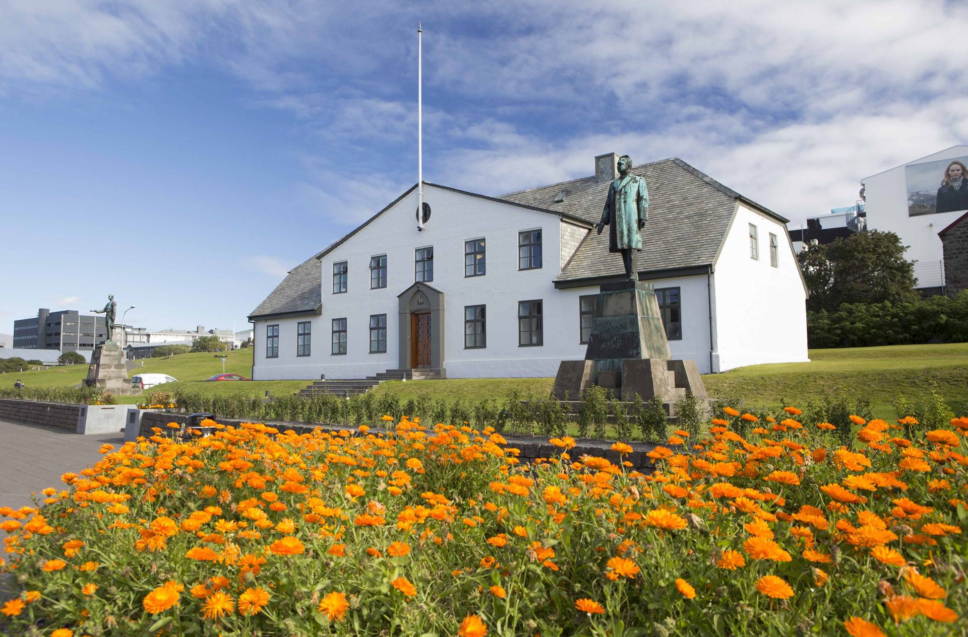 Skýrsla um undirbúning rannsóknar á aðbúnaði og meðferð fullorðins fatlaðs fólks með þroskahömlun og fullorðinna með geðrænan vanda  ​ - mynd