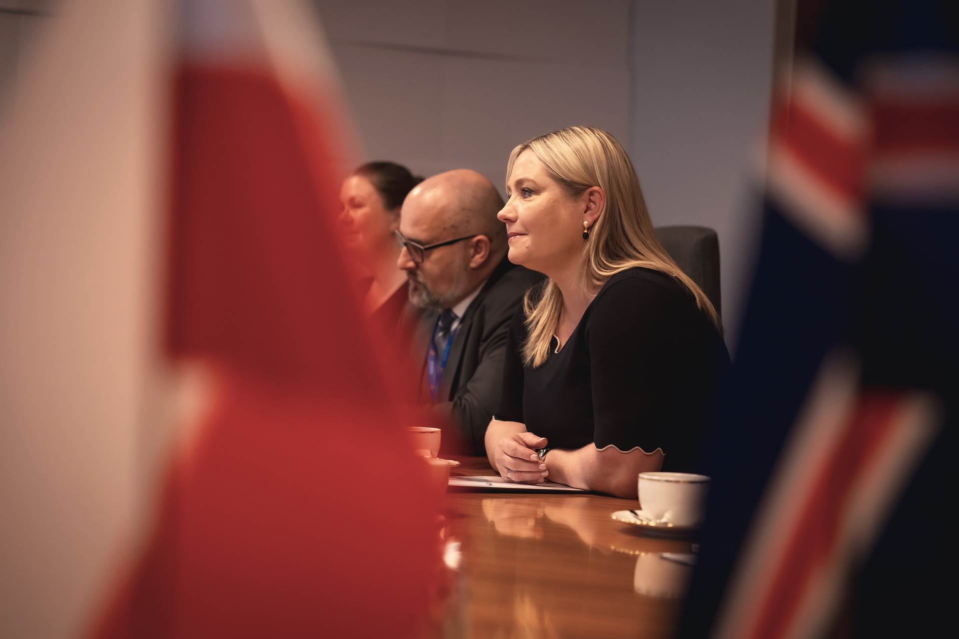 Menningar- og viðskiptaráðherra Íslands fundaði í dag með Hönnu Wróblewsku ráðherra menningarmála og menningararfs í Póllandi og Krzysztof Paszyk ráðherra efnahagsþróunar og tækni. Við hlið hennar situr Friðrik Jónsson sendiherra Íslands í Póllandi.  - mynd