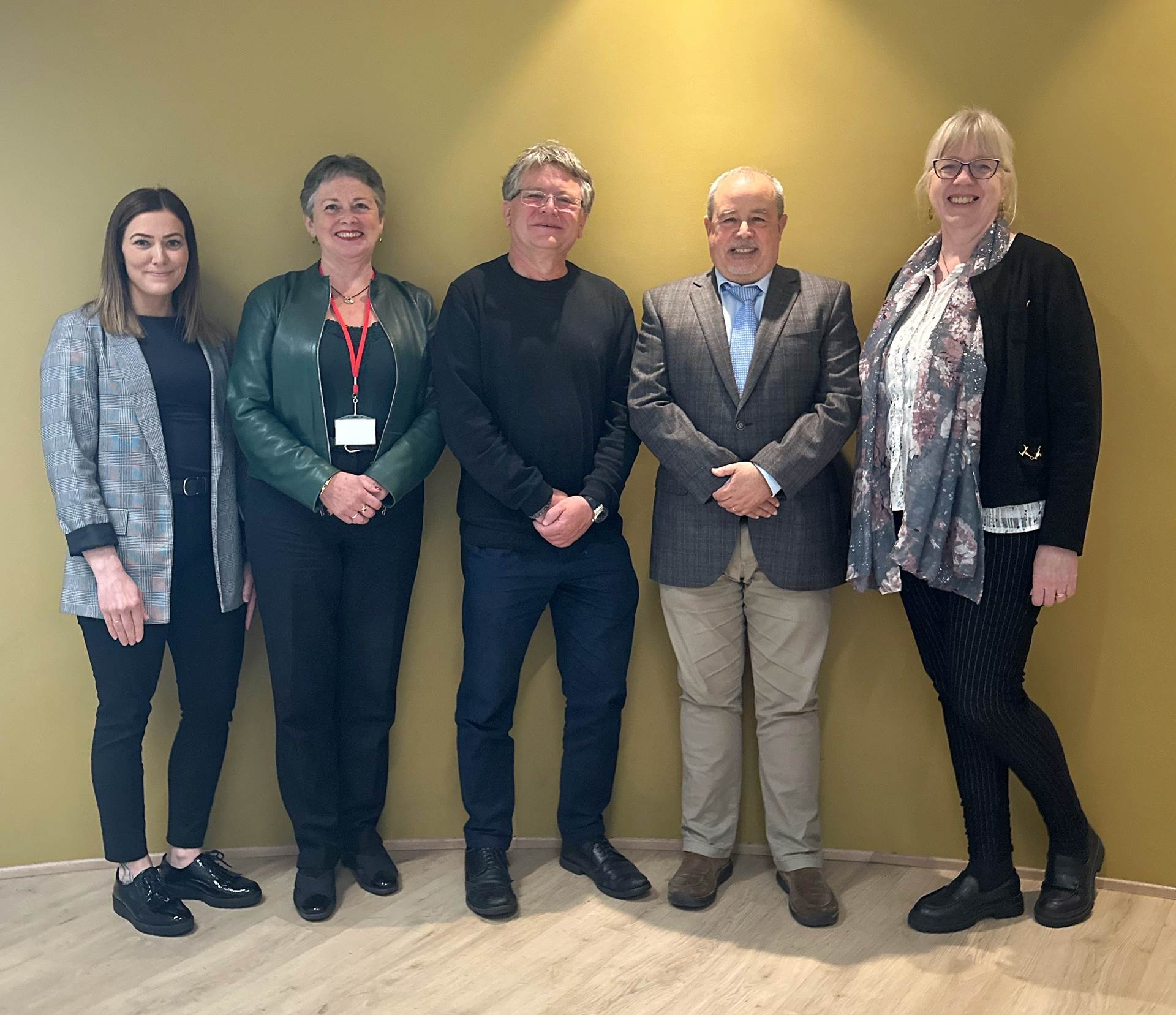 Frá vinstri: Bryndís Rós Sigurjónsdóttir, Guðrún Rögnvaldardóttir, Hermann Schaufler, Leopoldo Cortez og Sólveig Ingólfsdóttir - mynd