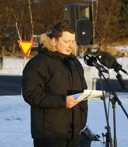 Þórir Guðmundsson lögreglumaður á Ísafirði flytur ávarp