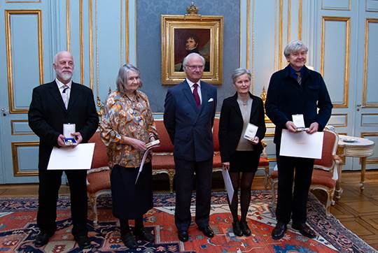 Margrét Harðardóttir tók við heiðurspeningi af konungi - mynd