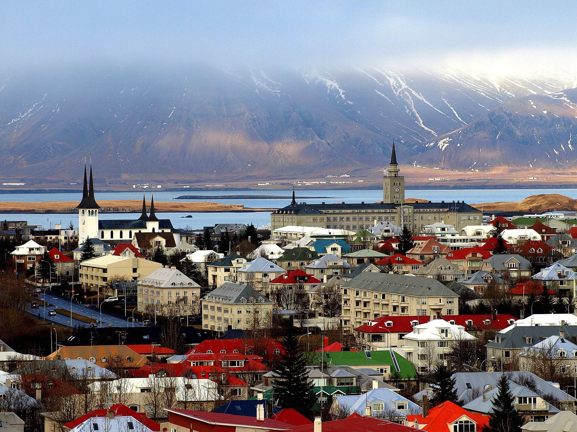 Í tilefni af skýrslu Rauða krossins um „stöðu fólks í umborinni dvöl á Íslandi“ - mynd