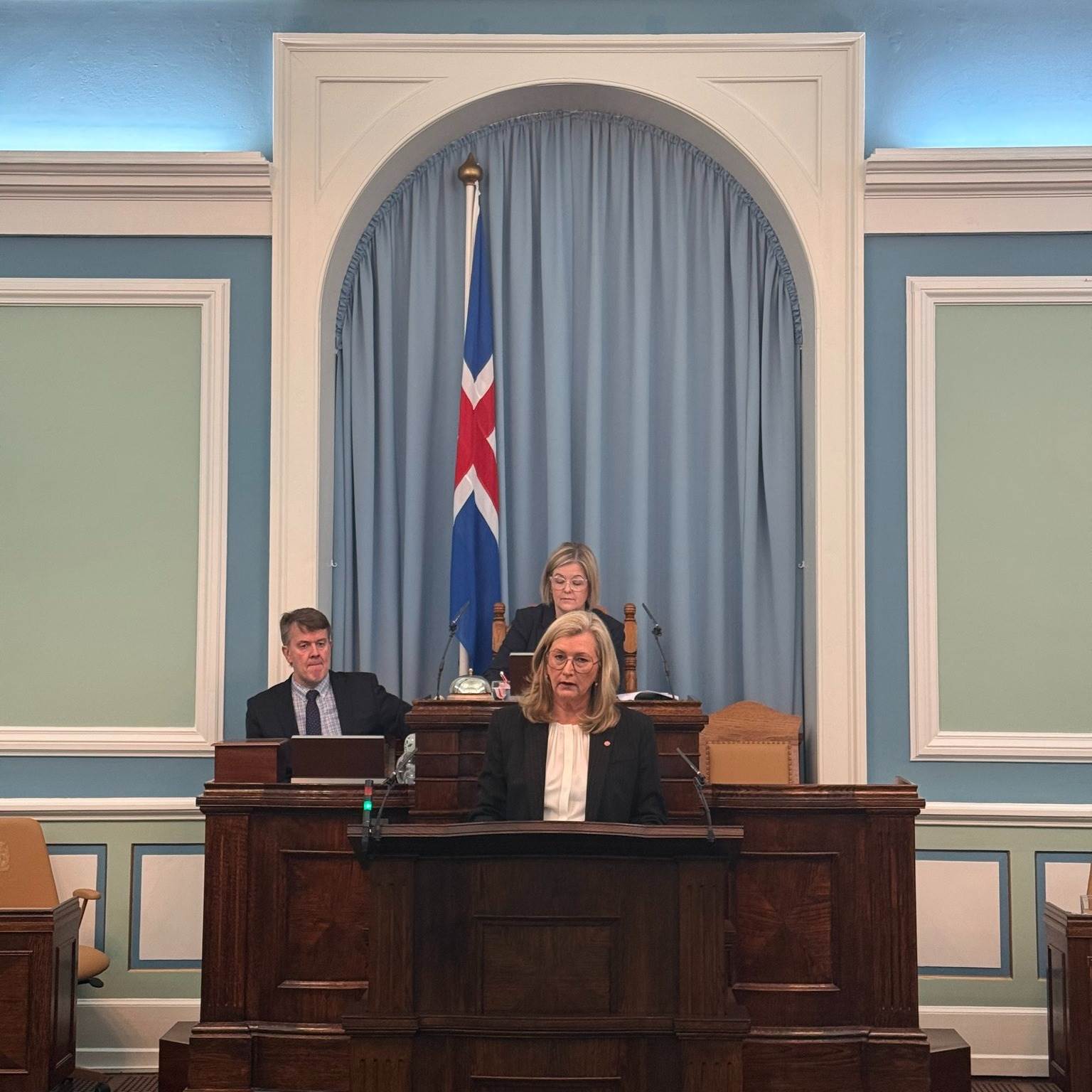 Alma D. Möller heilbrigðisráðherra - mynd