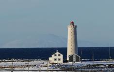 Gróttuviti með Snæfellsjökul í baksýn - mynd