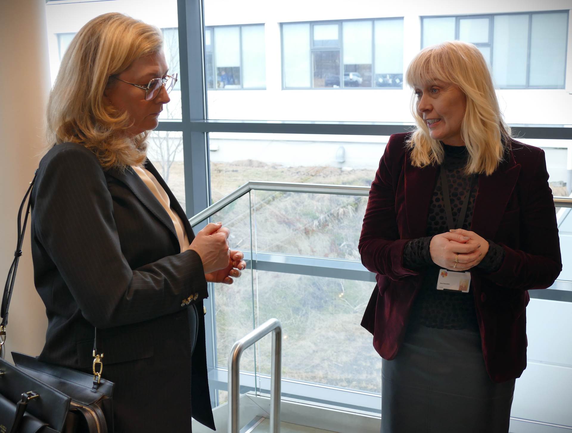 Alma D. Möller heilbrigðisráðherra og Díana Óskarsdóttir forstjóri HSU - mynd