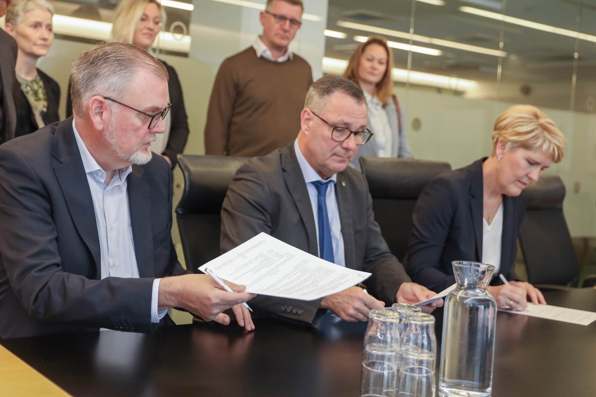 Börnum, öldruðum og öryrkjum tryggð greiðsluþátttaka fyrir tannlæknaþjónustu í samningi - mynd