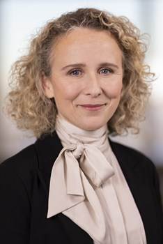 Svava María Atladóttir mun vinna að mati á stöðu stafrænnar þróunar og gagnamála í heilbrigðiskerfinu og starfar tímabundið að því verkefni í heilbrigðisráðuneytinu - mynd