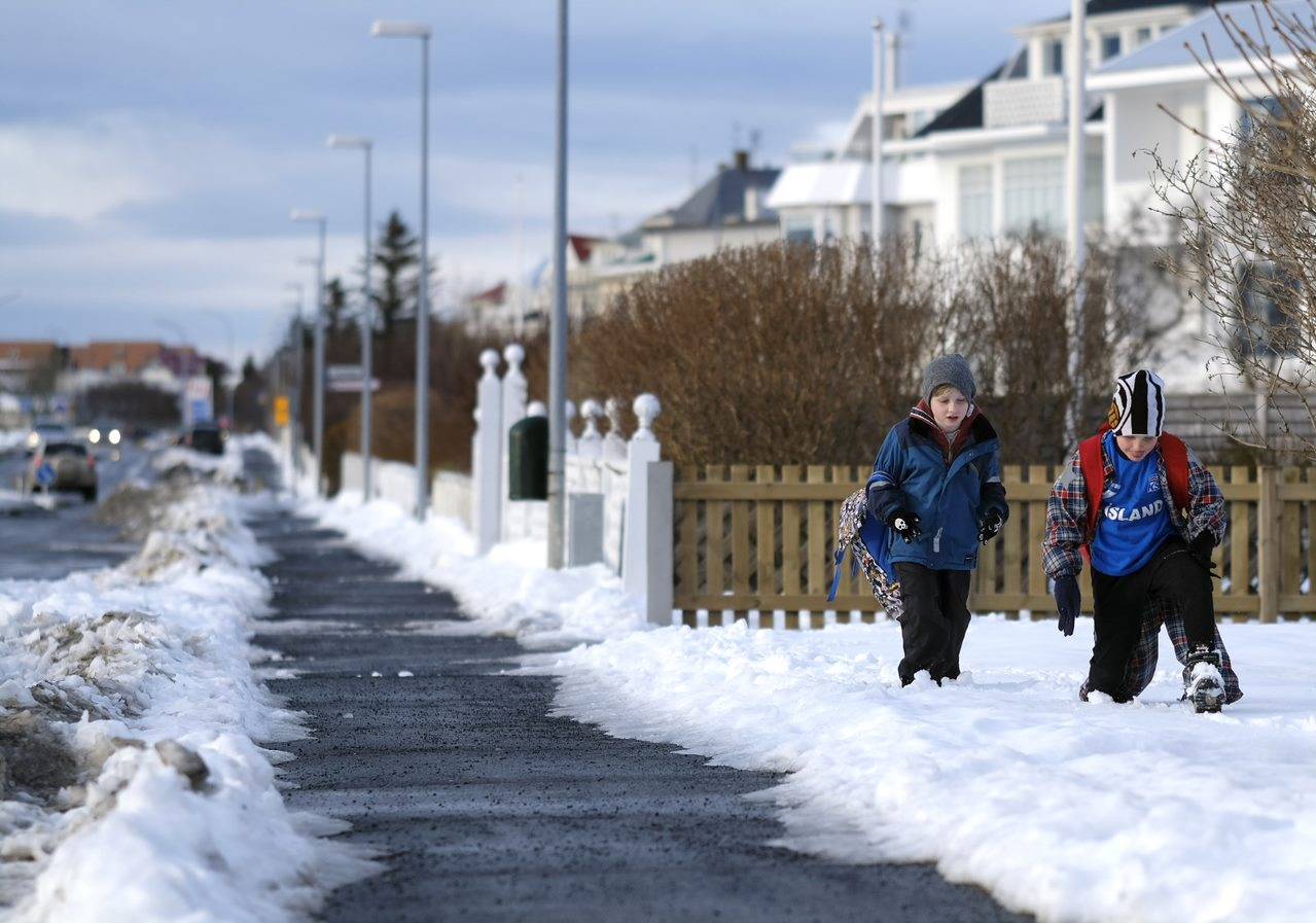 Breyttar reglur: Börn fædd 2011 eða síðar þurfa ekki að bera grímu - mynd