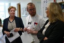 Heimsótti Heilbrigðisstofnun Vesturlands - mynd úr myndasafni númer 2