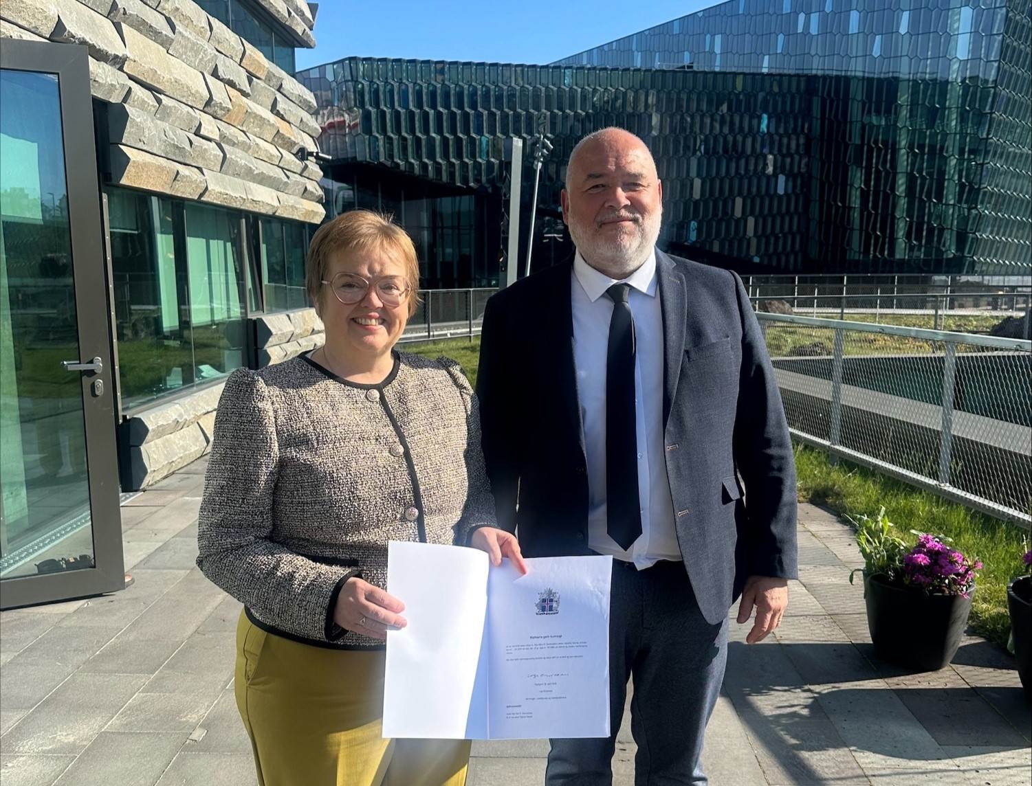Dr. Silja Bára Ómarsdóttir og Logi Einarsson. - mynd