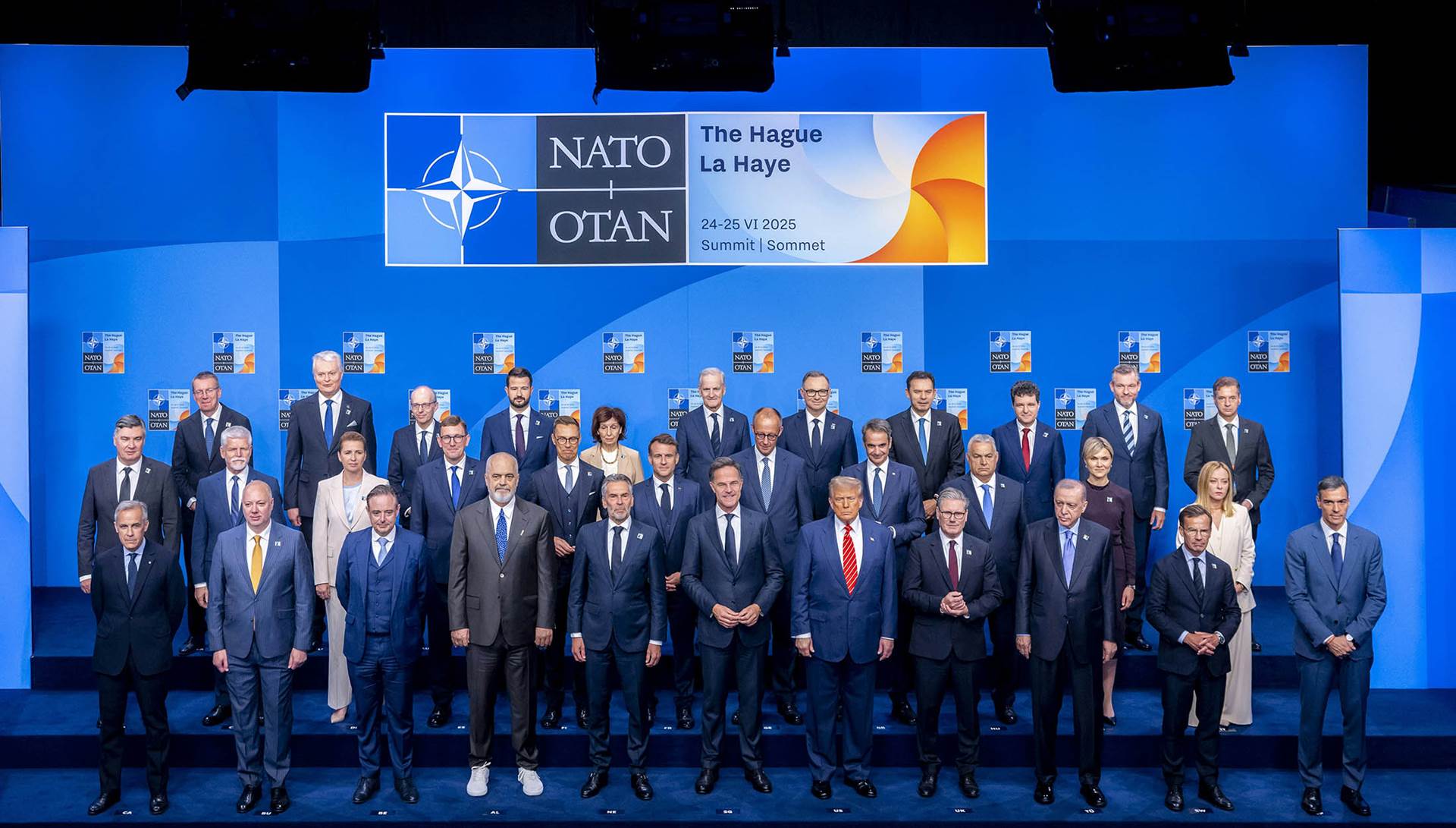 Leiðtogar aðildarríkja Atlantshafsbandalagsins ásamt framkvæmdastjóranum Mark Rutte. - mynd