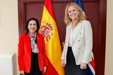 Þorgerður Katrín átti sömuleiðis fund með Margarita Robles varnarmálaráðherra Spánar. - mynd