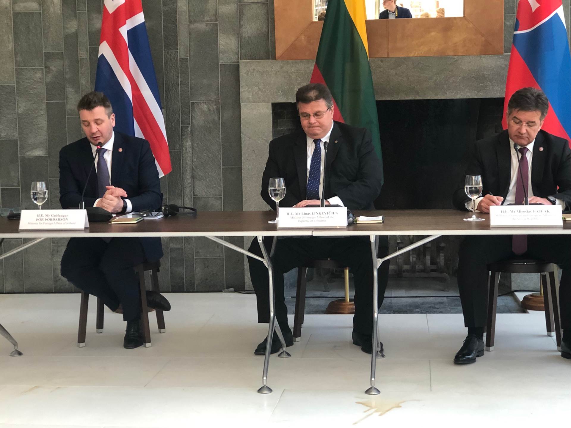 Mynd fyrir frétt: Guðlaugur Þór stýrði utanríkisráðherrafundi NB8 og Visegrad-ríkja