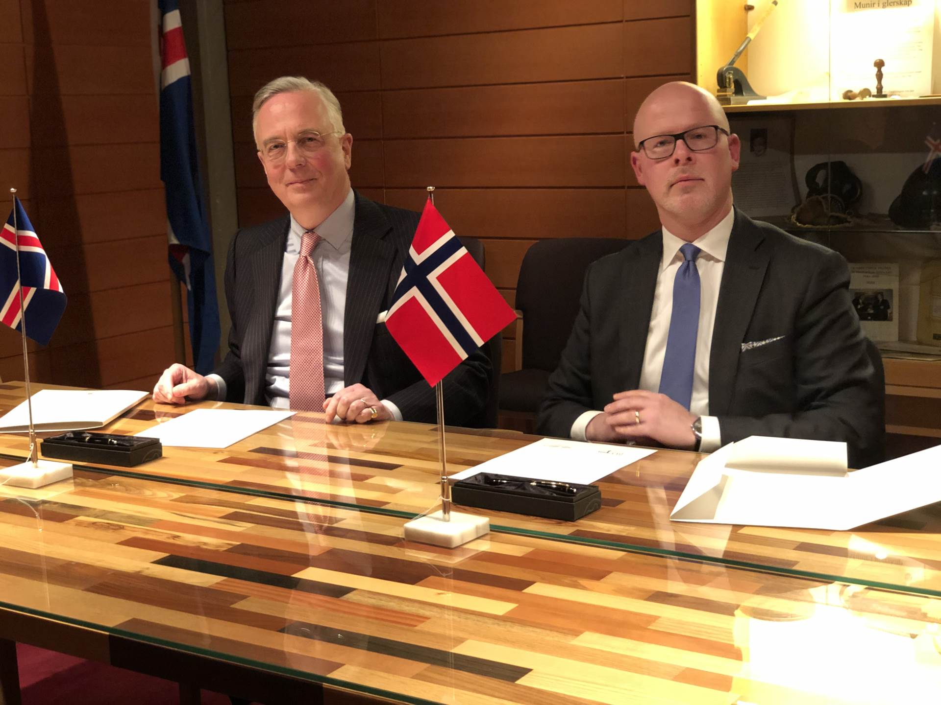 Mynd fyrir frétt: Viljayfirlýsing um norðurslóðasamstarf undirrituð