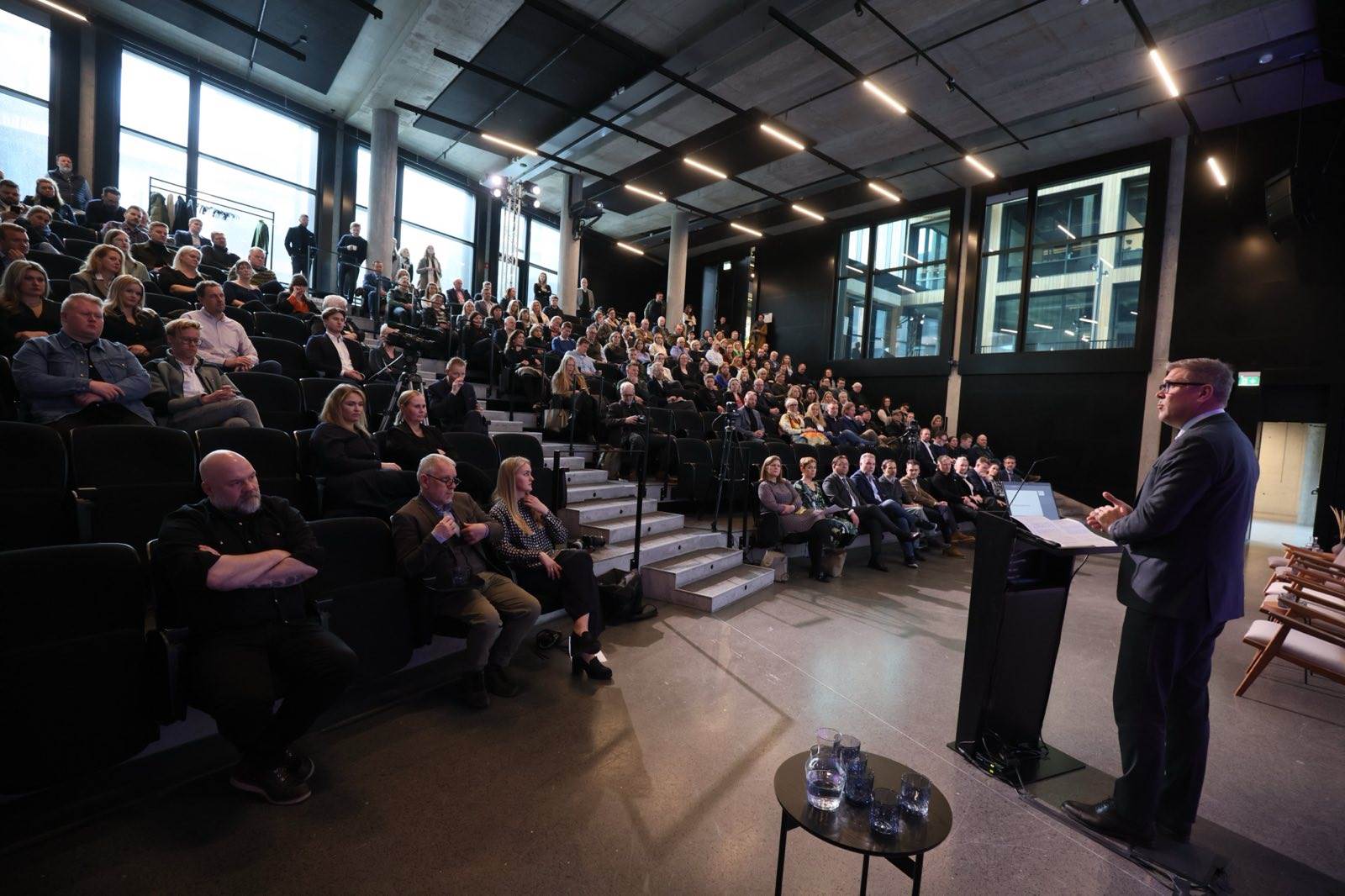 Bjarni Benediktsson utanríkisráðherra ávarpar ársfund Íslandsstofu í gær. - mynd