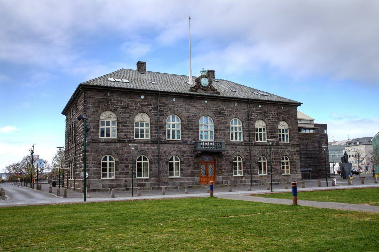 Frumvörp heilbrigðisráðherra sem urðu að lögum á vorþingi - mynd