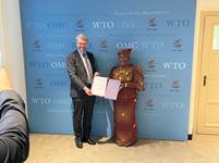 Einar Gunnarsson sendiherra og  Ngozi Okonjo-Ikeweala, framkvæmdastjóri WTO. - mynd