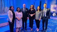 Fundur í Nepal með fyrrverandi nemendum í Jafnréttisskólanum. - mynd úr myndasafni númer 1