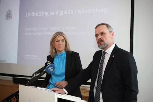 Hanna Katrín Friðriksson atvinnuvegaráðherra og Daði Már Kristófersson fjármála- og efnahagsráðherra kynntu breytingu á lögum um veiðigjald 25. mars sl. 