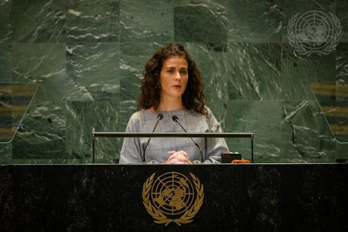 Þórdís Kolbrún Reykfjörð Gylfadóttir utanríkisráðherra úr ræðustól allsherjarþings Sameinuðu þjóðanna í New York.