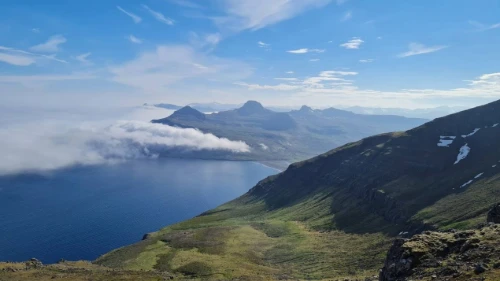 Frá Gerpisskarði horft yfir Vöðlav. og Krossanes