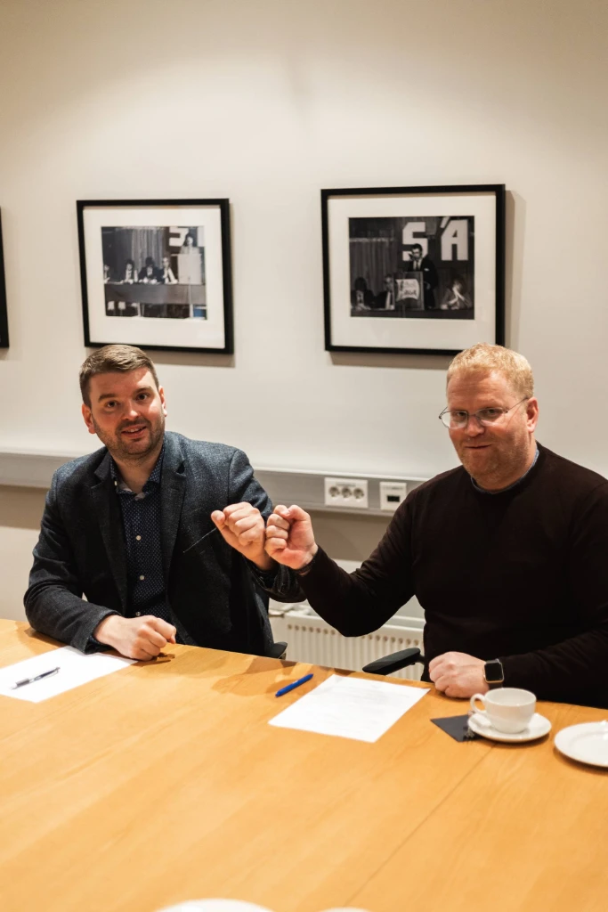 {image.Description}