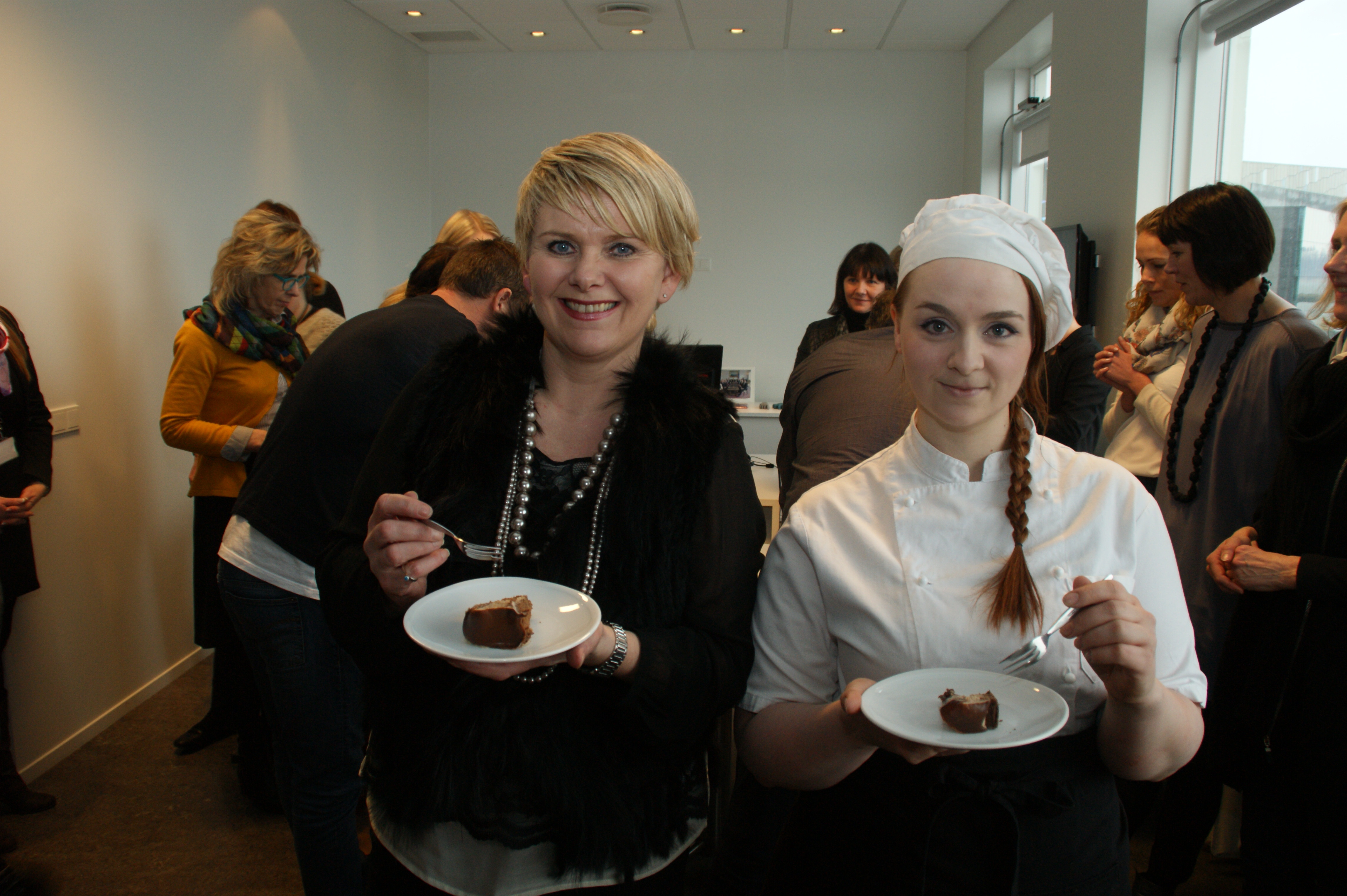 Ragnheiður Elín og Íris Björk Óskarsdóttir