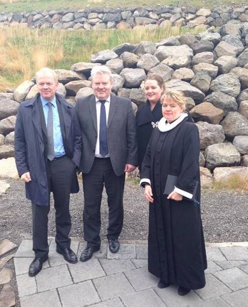 Við vígslu ofanflóðavarnargarða í Bolungarvík