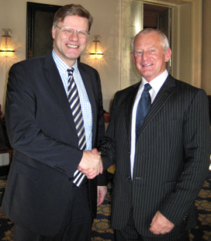 Árni M. Mathiesen og Allan Bell MHK