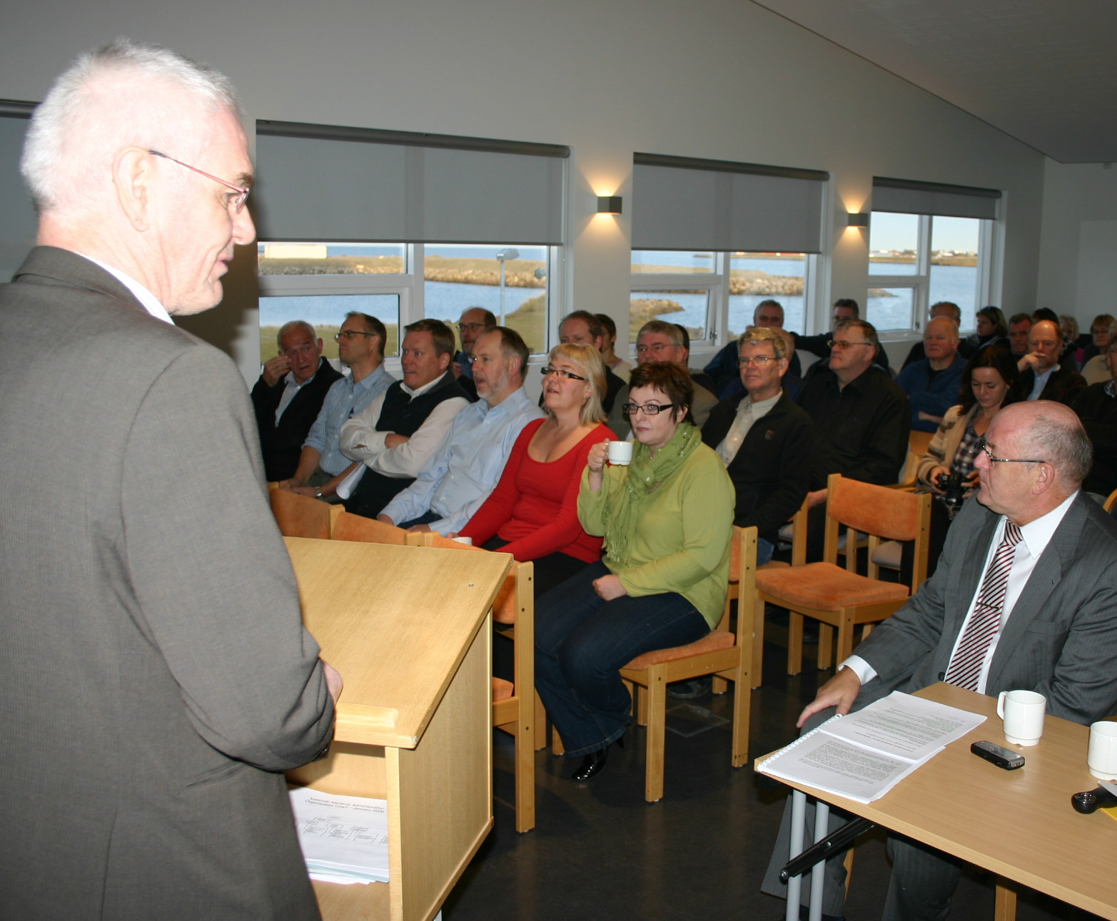 Hermann Guðjónsson siglingastjóri stýrði fundi hjá Siglingastofnun þar sem Kristján L. Möller, samgöngu- og sveitarstjórnarráðherra, flutti ávarp.