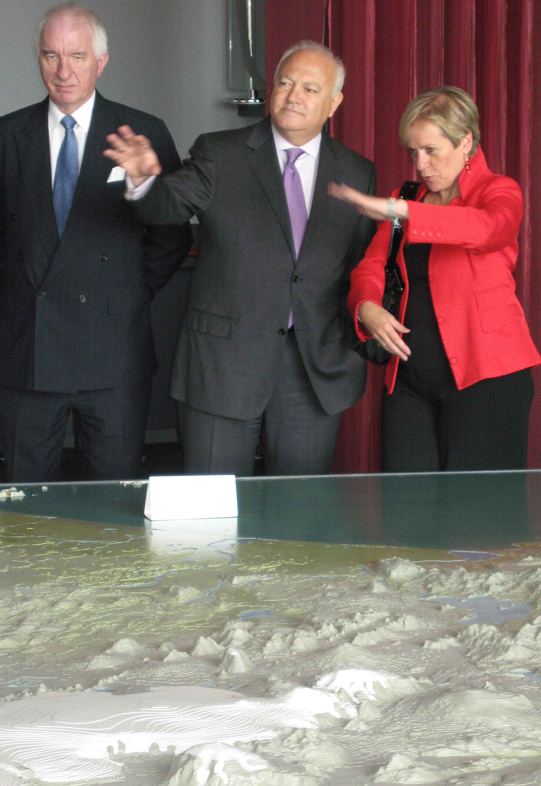 Moratinos og Ingibjörg Sólrún